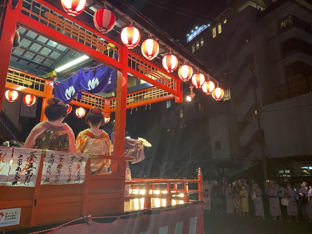 上山秋祭り「踊り山車」にやまがた舞子も出演